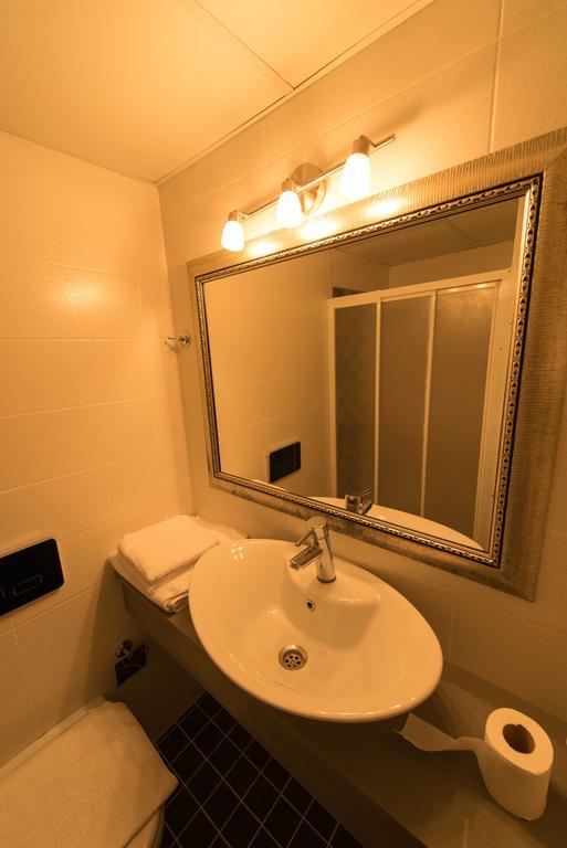 Ileri Hotel & Apartments Çeşme エクステリア 写真